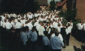 Schuetzenfest-2000-koenigausholen